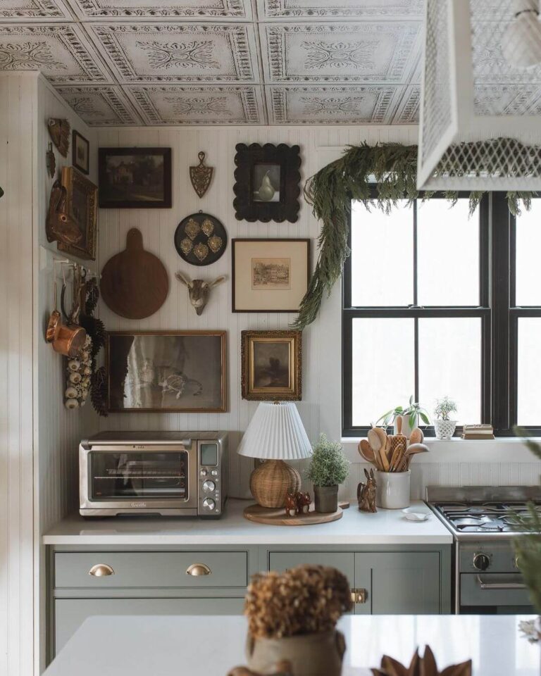 23 Gorgeous White Rustic Kitchen Ideas Perfect for 2025 - Romanticizing ...